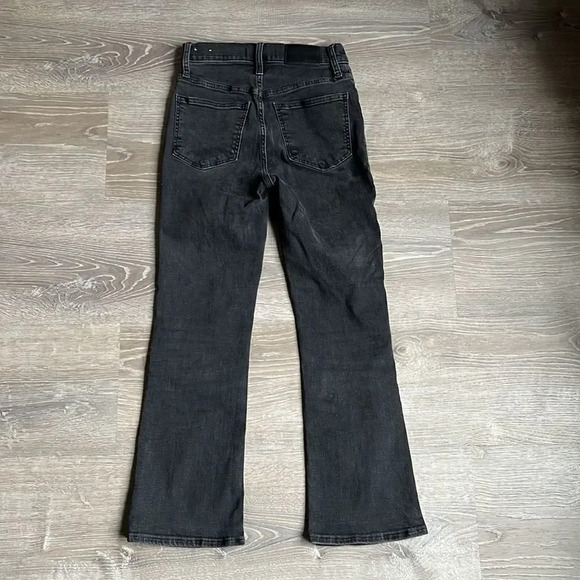 Madewell Cali Demi-Boot Jeans in Bellspring Wash: Button-Front Edition - Picture 3 of 10